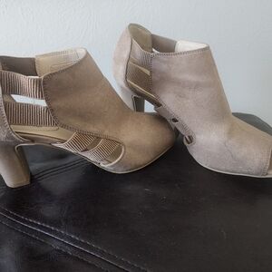 Life Stride Women's Low Heel